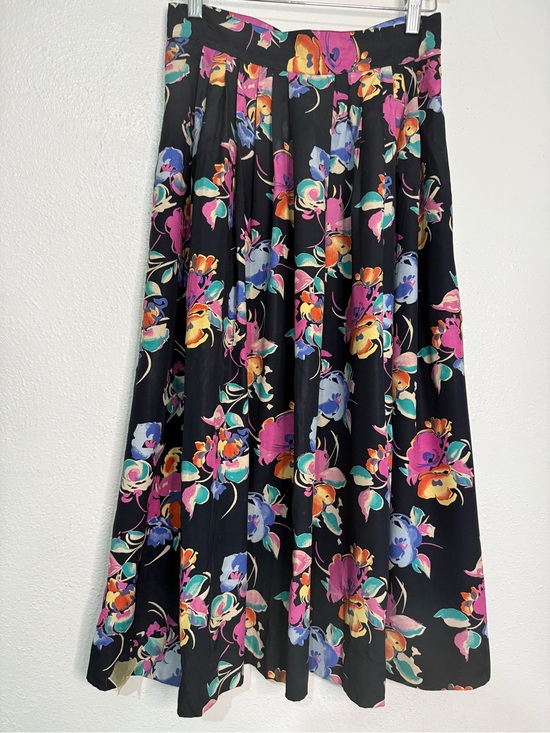 Emily St. John Dresses & Skirts - Emily St. John Black Floral A-Line Maxi Skirt - Multicolor Print. Sz 7/8.